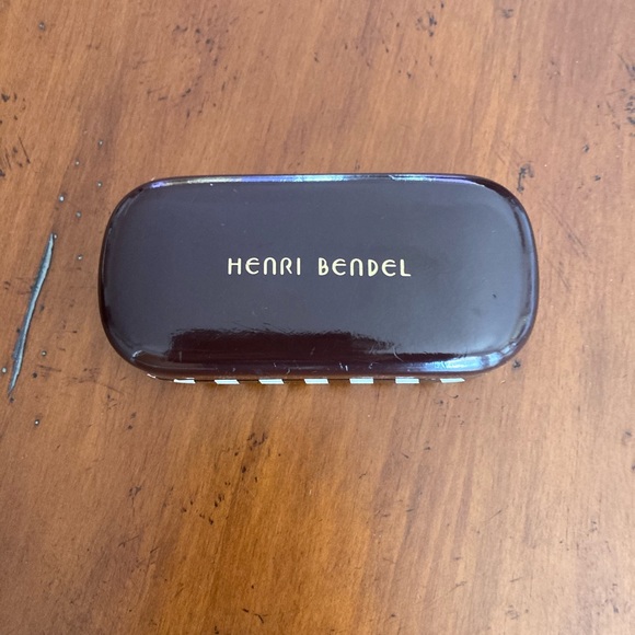 Henri Bendel Sunglasses - Picture 5 of 14